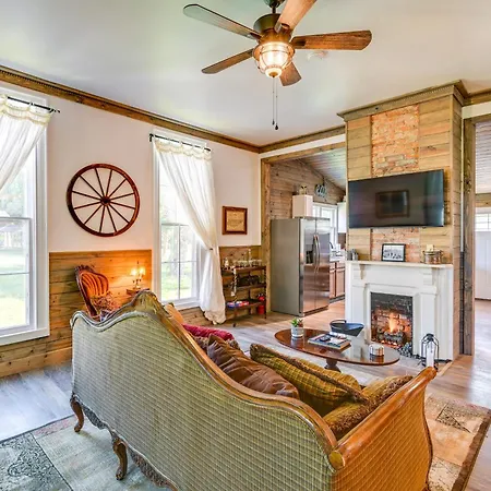 Bright Whites Creek Home 12 Mi To Dtwn Nashville!